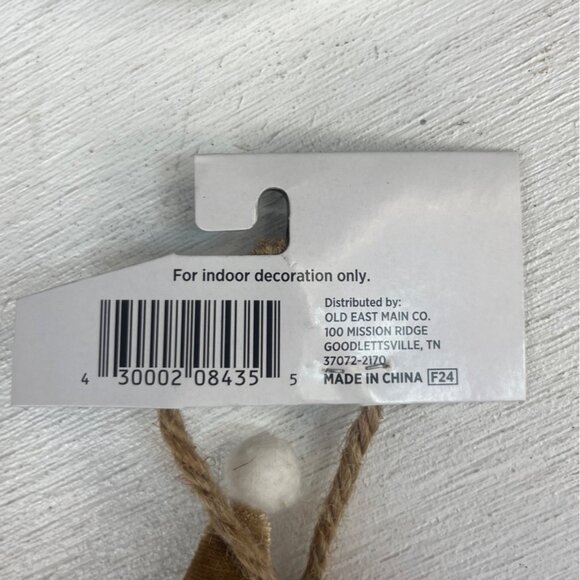 Holiday Style Set of 6 Christmas Ornaments Knit White Green Red New - Picture 11 of 11